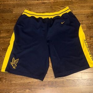 Marquette Nike Men’s Navy and Yellow Performance Athletic Loose Fit XL Shorts